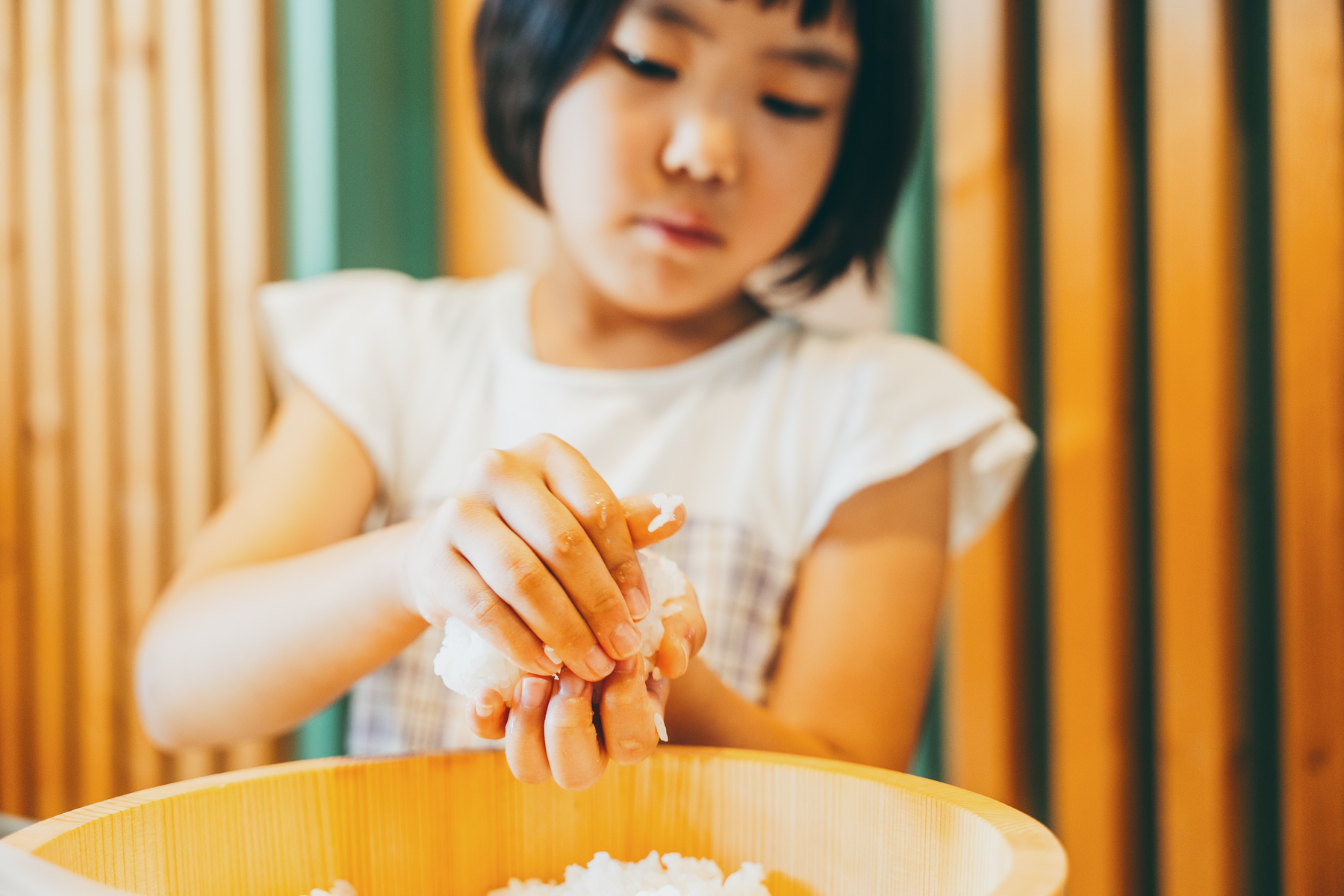 飛鳥の自然栽培米でおむすび作って<br>パクってしよ♬<br>〜鰹節削り体験つき〜